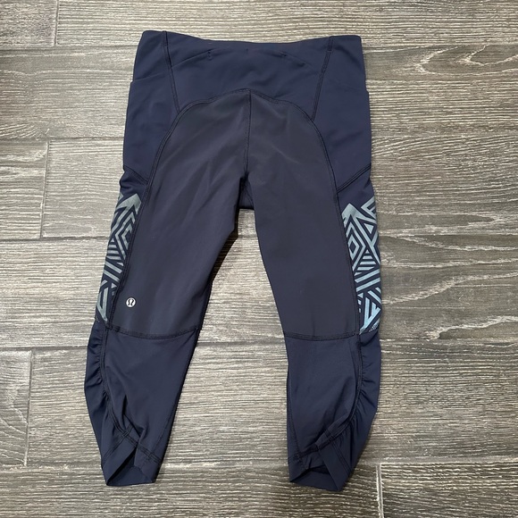 lululemon athletica Pants - Lululemon Crop Leggings